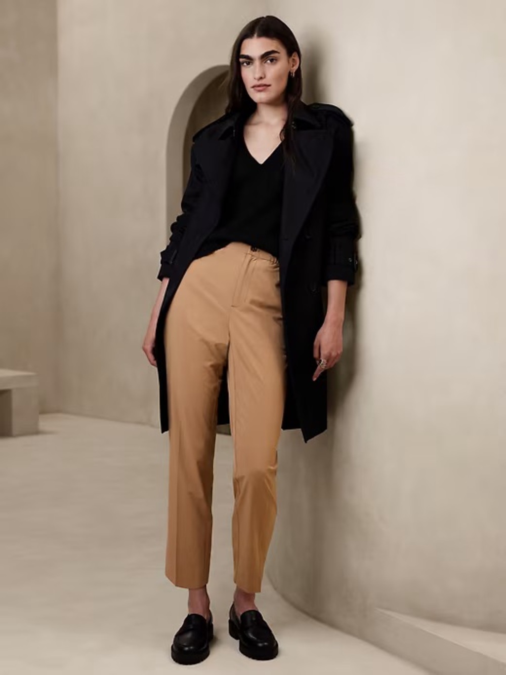 Banana Republic Airstretch Tapered Pant M